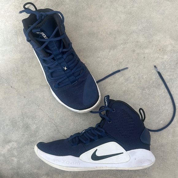 Nike sneakers Navy and White Hyperdunk X TB Basketball size 6 womens - Picture 1 of 8
